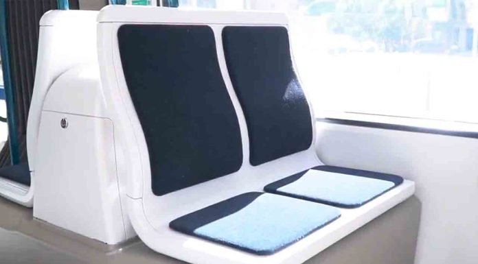 El Trambesòs estrena tres tranvías con diseño renovado y mayor comodidad El Trambesòs estrena tres tranvías con diseño renovado y mayor comodidad