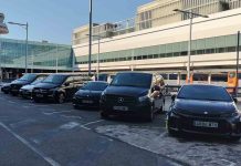 Élite Taxi lanza una campaña en el aeropuerto para alertar sobre los VTC sin autorización Élite Taxi lanza una campaña en el aeropuerto para alertar sobre los VTC sin autorización