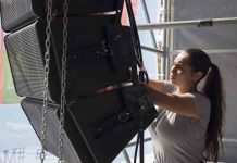 Jóvenes en formación técnica se estrenan en el encendido navideño de Barcelona Jóvenes en formación técnica se estrenan en el encendido navideño de Barcelona