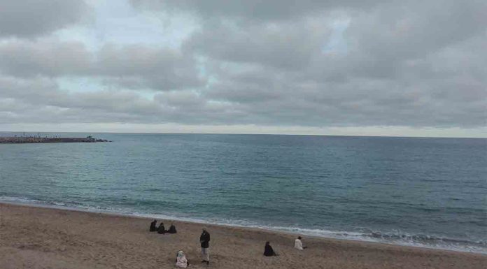 Activado el Plan de Emergencias por mal estado del mar ante olas de gran altura Activado el Plan de Emergencias por mal estado del mar ante olas de gran altura