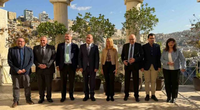 Barcelona presenta el plan de trabajo del Distrito 11 en Ammán Barcelona presenta el plan de trabajo del Distrito 11 en Ammán