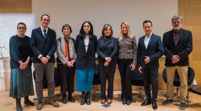 Barcelona refuerza su compromiso con los derechos humanos Barcelona refuerza su compromiso con los derechos humanos