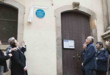 Barcelona rinde homenaje a mosén Pau Caldés en la Barceloneta Barcelona rinde homenaje a mosén Pau Caldés en la Barceloneta