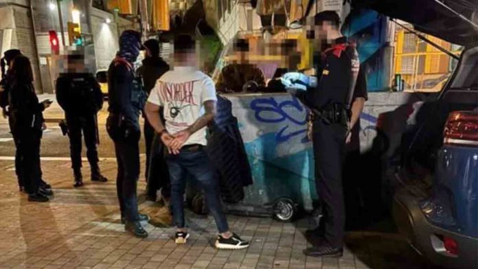 Macrooperativo policial en Santa Eulàlia contra la delincuencia y el incivismo