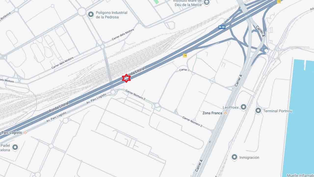 Dos nuevos radares en la Ronda Litoral comienzan a multar este viernes 1 Dos nuevos radares en la Ronda Litoral comienzan a multar este viernes