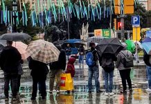 Persisten las lluvias intensas y el riesgo de inundaciones en Catalunya Persisten las lluvias intensas y el riesgo de inundaciones en Catalunya
