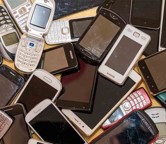 Recogida de móviles en desuso en la campaña de Navidad Recogida de móviles en desuso en la campaña de Navidad