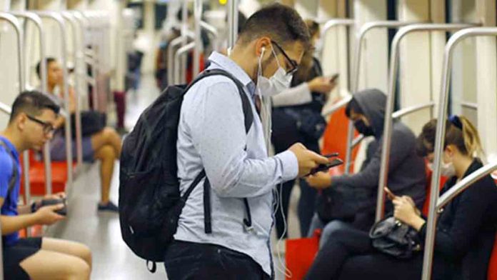 Recomendación de mascarilla en el transporte público ante el aumento de la gripe Recomendación de mascarilla en el transporte público ante el aumento de la gripe