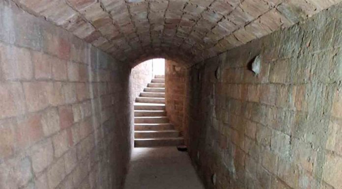 Un refugio antiaéreo oculto sale a la luz en las obras de La Sagrera Un refugio antiaéreo oculto sale a la luz en las obras de La Sagrera