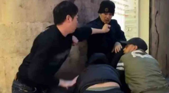 Asaltan violentamente a un anciano en Ciutat Vella para robarle el reloj Asaltan violentamente a un anciano en Ciutat Vella para robarle el reloj