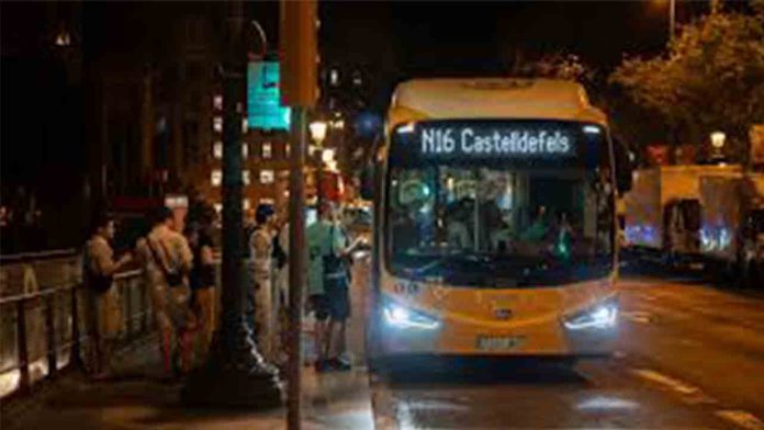 Detenido en El Prat el menor acusado de un homicidio en un NitBus de Castelldefels
