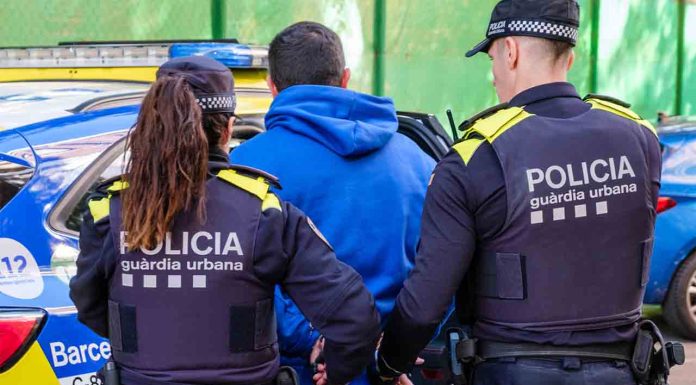 Detenido en Horta-Guinardó tras intento de robo con arma blanca Detenido en Horta-Guinardó tras intento de robo con arma blanca