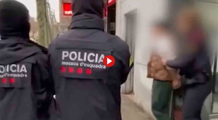 Detenido en L’Hospitalet un hombre acusado de financiar a Hamás Detenido en L’Hospitalet un hombre acusado de financiar a Hamás