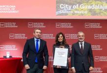 Guadalajara recibe el premio ‘Cultural Figure of the Year 2025’ de la UPF-BSM Guadalajara recibe el premio 'Cultural Figure of the Year 2025' de la UPF-BSM