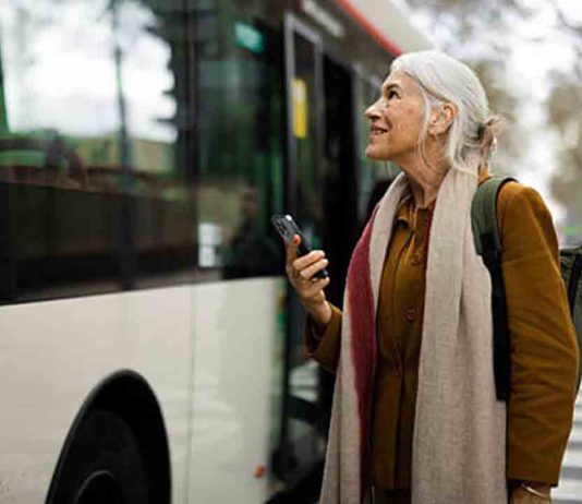 Hacia un transporte público gratuito para los jubilados de Barcelona Hacia un transporte público gratuito para los jubilados de Barcelona