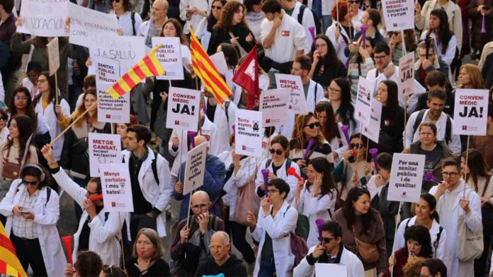 Los médicos retoman las movilizaciones y anuncian nuevas protestas