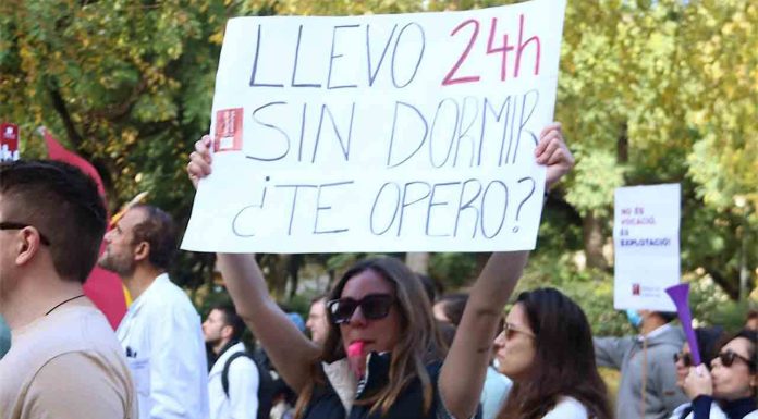 Los médicos vuelven a movilizarse en la segunda jornada de huelga Los médicos vuelven a movilizarse en la segunda jornada de huelga