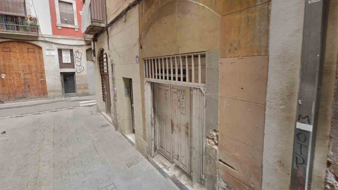 Mossos y Guàrdia Urbana desmantelan dos narcopisos en Ciutat Vella