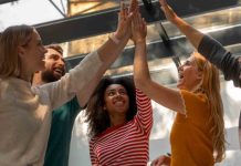 Team building experiencias que refuerzan la cohesión laboral Team building experiencias que refuerzan la cohesión laboral