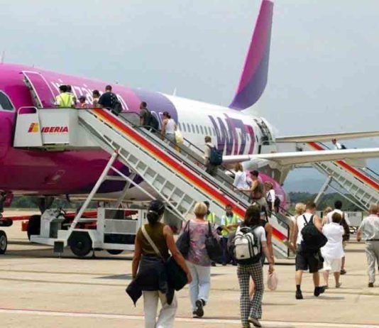 Aterrizaje de emergencia en El Prat tras detectarse humo en la cabina de un vuelo Aterrizaje de emergencia en El Prat tras detectarse humo en la cabina de un vuelo