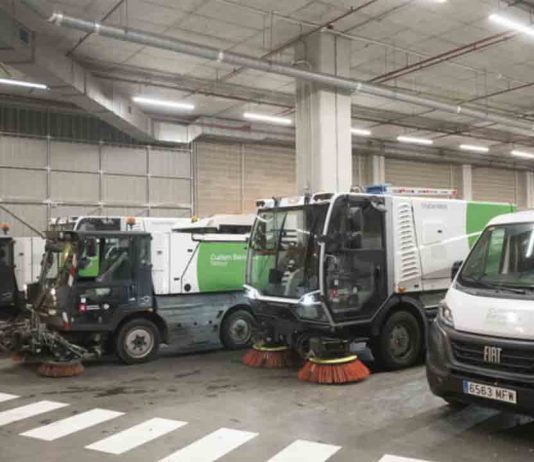 Barcelona refuerza la limpieza con 37 nuevas brigadas y 66 operarios diarios en 2026 Barcelona refuerza la limpieza con 37 nuevas brigadas y 66 operarios diarios en 2026