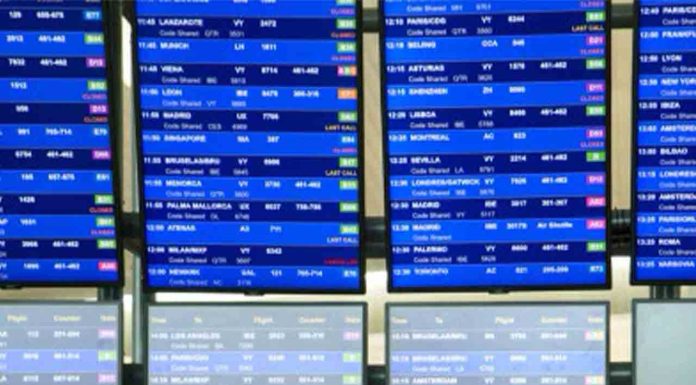 Cancelaciones y desvíos de 67 vuelos el El Prat por el fuerte temporal Cancelaciones y desvíos de más de 100 vuelos el El Prat por el fuerte temporal