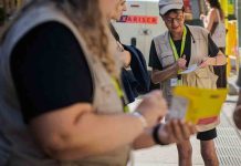 Corte de tráfico en la calle Vilamarí por las obras de la L8 Corte de tráfico en la calle Vilamarí por las obras de la L8