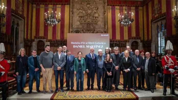 Daniel Martínez recibe la Medalla de Oro al Mérito Cultural