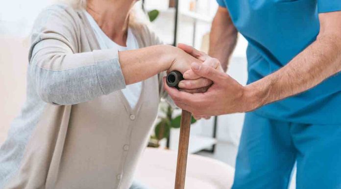 Detenido un enfermero por robar a una anciana fallecida en el Eixample Detenido un enfermero por robar a una anciana fallecida en el Eixample