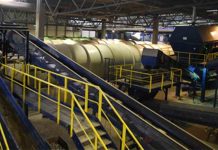 Hallan un cadáver en la planta de reciclaje del Ecoparc de la Zona Franca Hallan un cadáver en la planta de reciclaje del Ecoparc de la Zona Franca