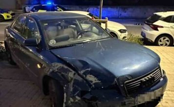 Huye tras provocar un accidente en L’Hospitalet y abandona su coche Huye tras provocar un accidente en L’Hospitalet y abandona su coche