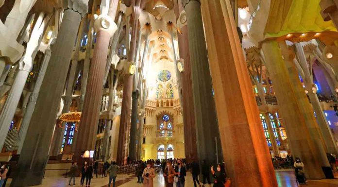 La Sagrada Familia celebra Santa Eulàlia 2026 con jornadas de puertas abiertas La Sagrada Família celebra Santa Eulàlia 2026 con jornadas de puertas abiertas