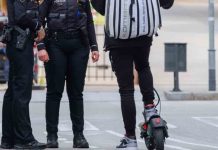 Más de 10.000 multas a usuarios de patinete por no llevar casco en sólo un año Más de 10.000 multas a usuarios de patinete por no llevar casco en sólo un año