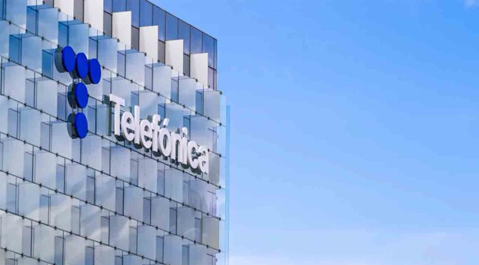 Movistar sufre una caída masiva que deja sin conexión a miles de negocios Movistar sufre una caída masiva que deja sin conexión a miles de negocios