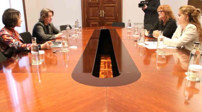 PSC y Comuns pactan impulsar la rehabilitación de las fincas del Besòs PSC y Comuns pactan impulsar la rehabilitación de las fincas del Besòs