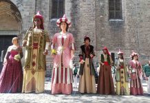 Santa Eulàlia celebra los 425 años de los Gegants del Pi Santa Eulàlia celebra los 425 años de los Gegants del Pi