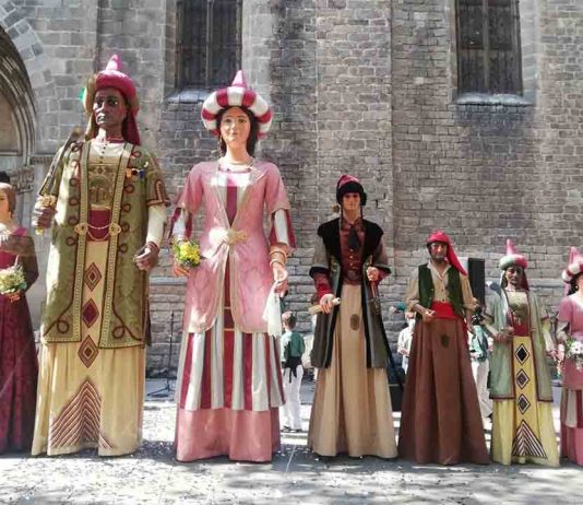 Santa Eulàlia celebra los 425 años de los Gegants del Pi Santa Eulàlia celebra los 425 años de los Gegants del Pi