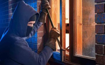 Sendos robos en los domicilios de Pau Cubarsí y Joan García del Barça Sendos robos en los domicilios de Pau Cubarsí y Joan García del Barça