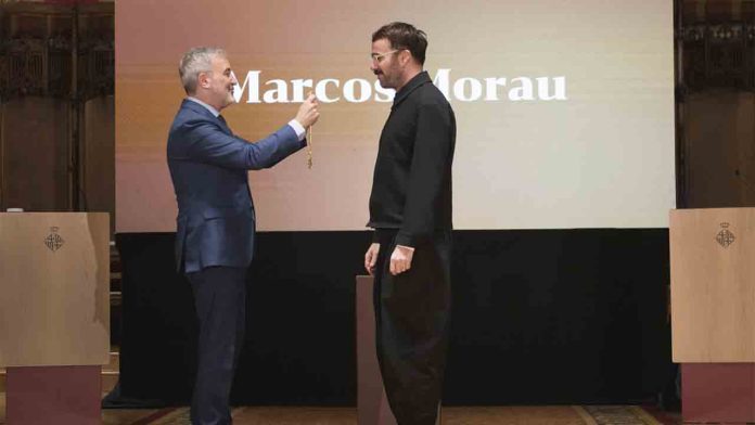 Barcelona reconoce a Marcos Morau con la Medalla de Oro al Mérito Cultural