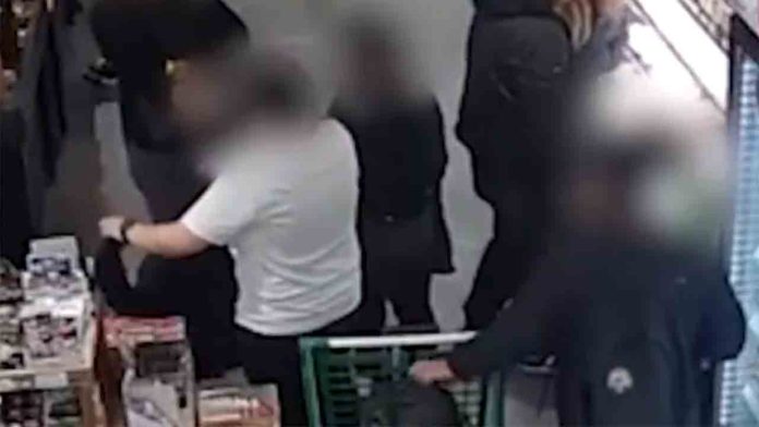 Detenido en Barcelona un delincuente reincidente por hurtos a turistas Detenido en Barcelona un delincuente reincidente por hurtos a turistas