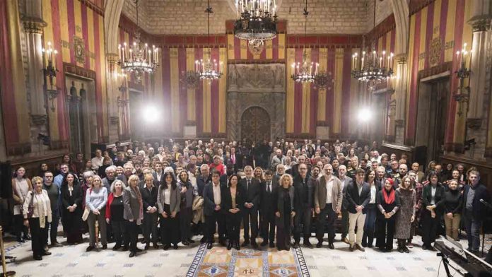 El Pacto por Ciutat Vella define la hoja de ruta con 187 acciones El Pacto por Ciutat Vella define la hoja de ruta con 187 acciones