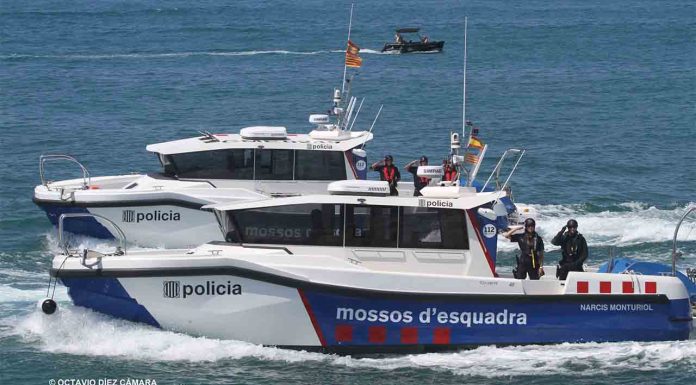 Intensifican la búsqueda en el mar del estudiante estadounidense desaparecido Intensifican la búsqueda en el mar del estudiante estadounidense desaparecido