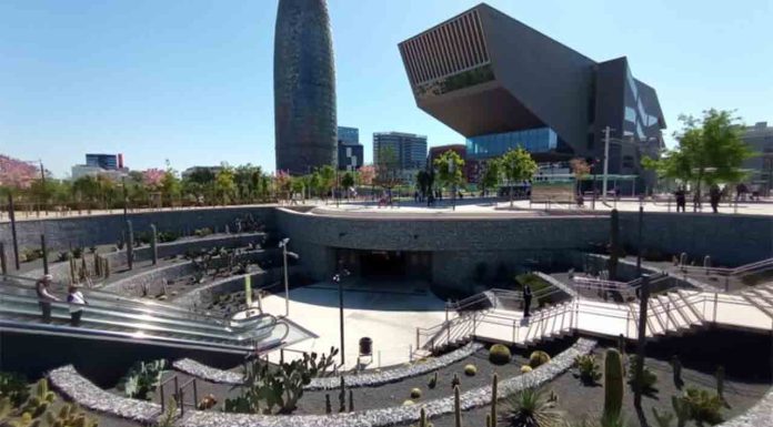 La plaza de las Glòries Catalanes protagoniza el Fotoclot 2026 La plaza de las Glòries Catalanes protagoniza el Fotoclot 2026