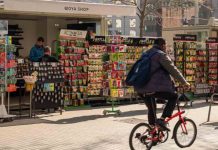 Traslado temporal de los floristas de la Rambla a la plaza de Catalunya Traslado temporal de los floristas de la Rambla a la plaza de Catalunya