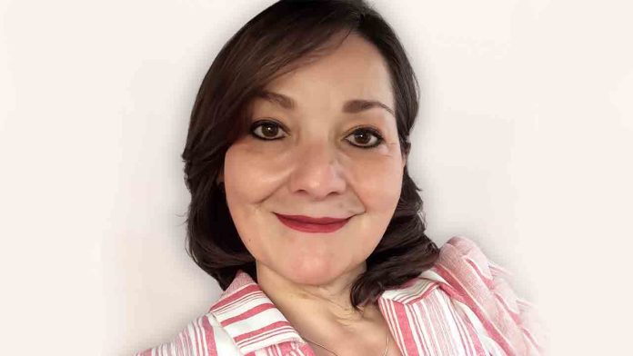 Urania Hernández: “Lo fascinante es que la tecnología nos acerca y nos permite vivir en tiempo real lo que está lejos físicamente”