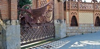 Aprobado el convenio para restaurar la Puerta del Dragón de la Finca Güell Aprobado el convenio para restaurar la Puerta del Dragón de la Finca Güell