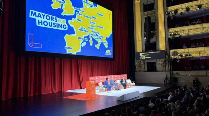Barcelona impulsa un modelo de rehabilitación de viviendas en el Bloomberg CityLab Barcelona impulsa un modelo de rehabilitación de viviendas en el Bloomberg CityLab