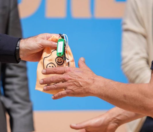 Barcelona inicia la entrega de viviendas asequibles en la promoción Illa Acer Barcelona inicia la entrega de viviendas asequibles en la promoción Illa Acer