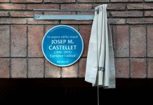 Barcelona rinde homenaje a Josep M. Castellet con una placa conmemorativa Barcelona rinde homenaje a Josep M. Castellet con una placa conmemorativa