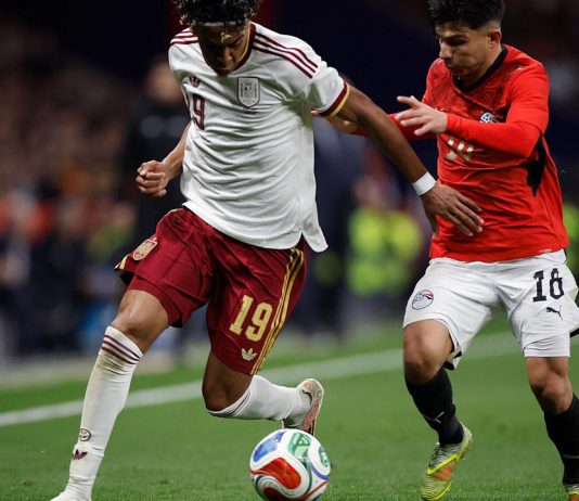 Incidentes racistas empañan el amistoso en el RCDE Stadium Incidentes racistas empañan el amistoso en el RCDE Stadium